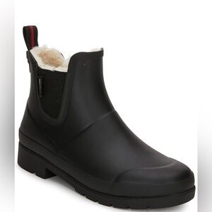 NWOT Tretorn Lara Lined Faux Fur Lined Chelsea Booties